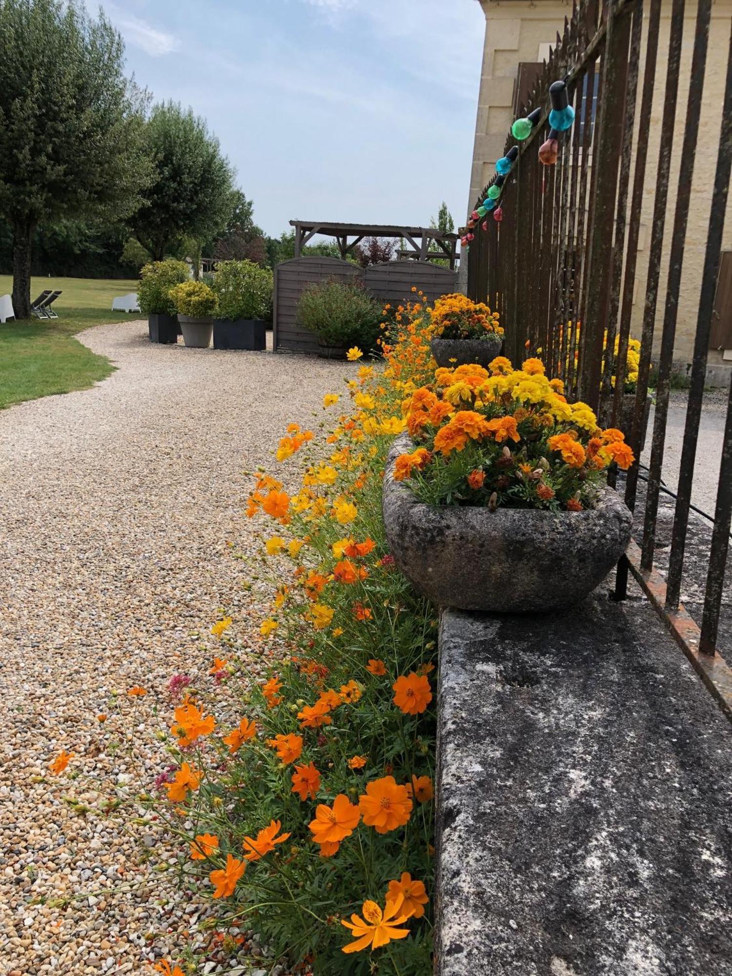 Gites De Cognac Bréville Buitenkant foto